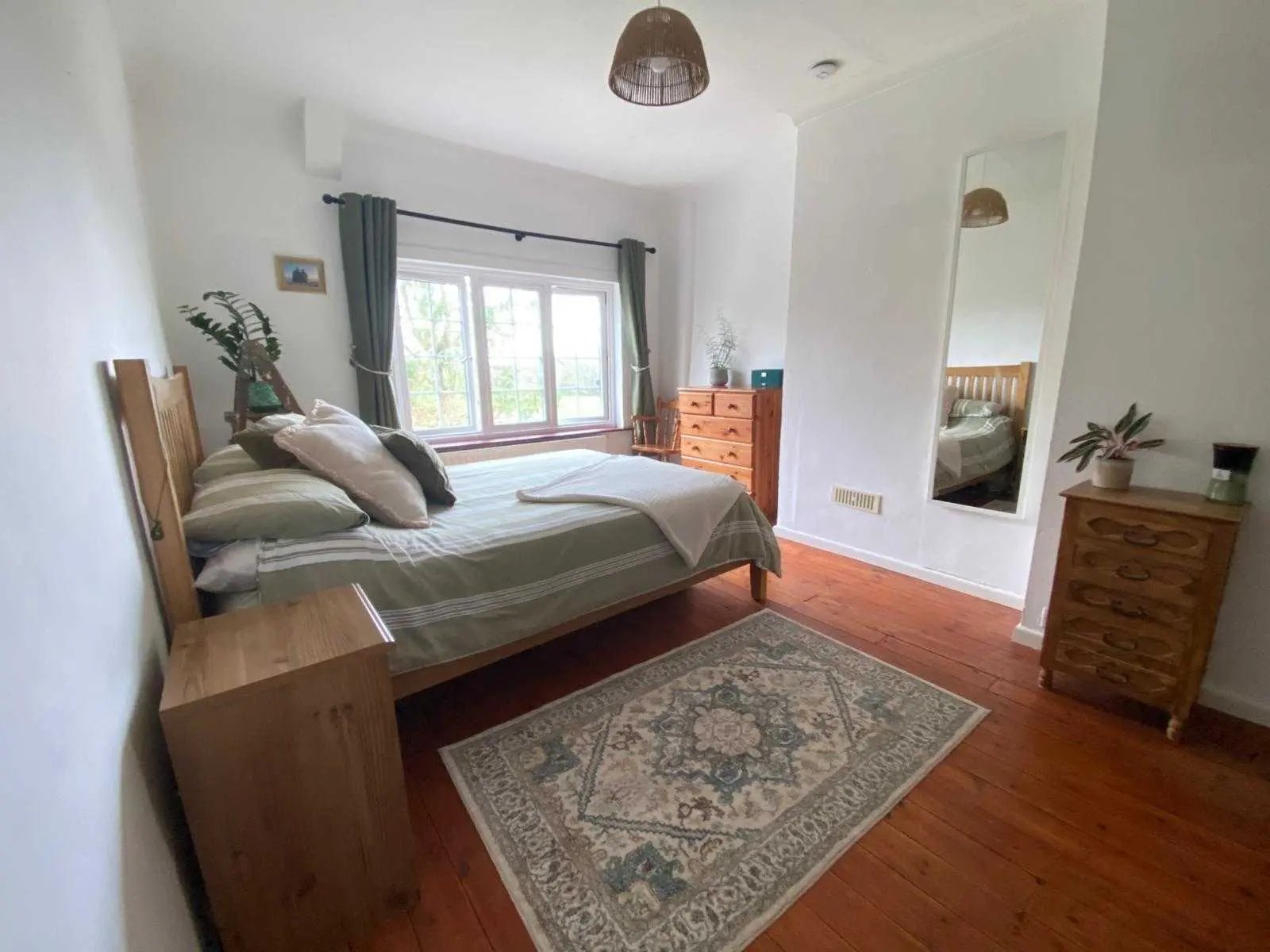 Welsh cottage homestay - Thumbnail 7
