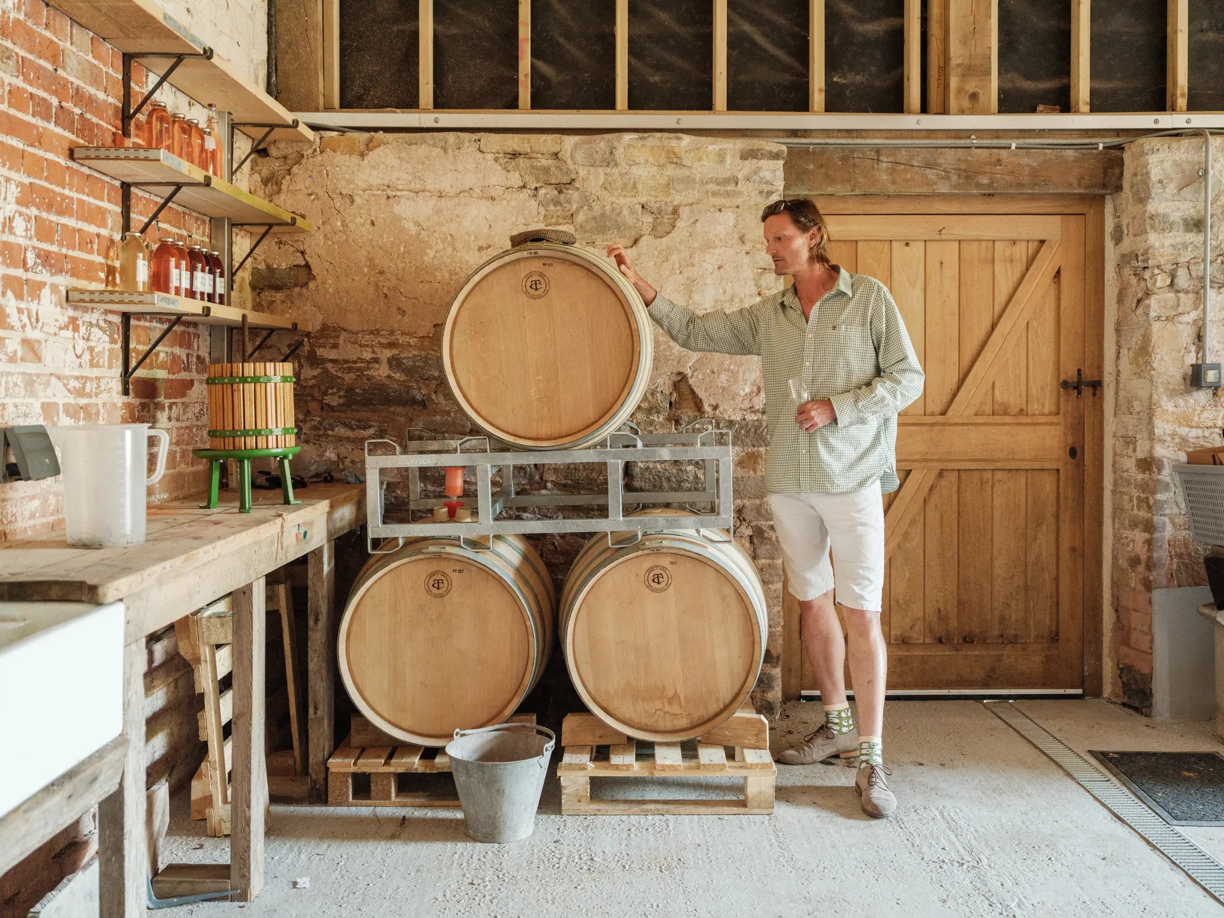 Picturesque Winery in somerset - Thumbnail 4