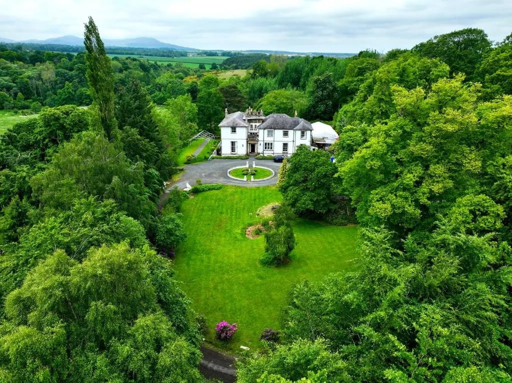 Luxury country house, Scotland - Thumbnail 3