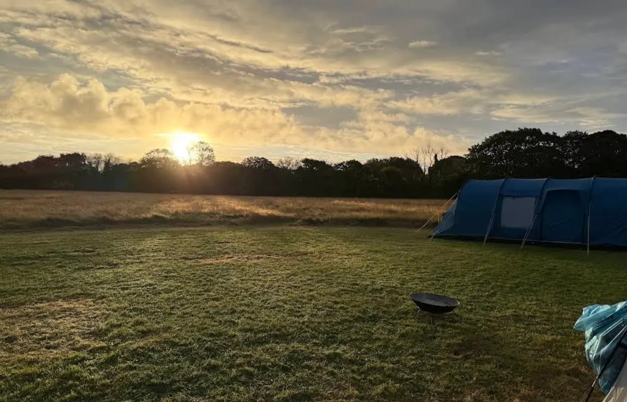 Rural escape and retreat, Wales - Thumbnail 11