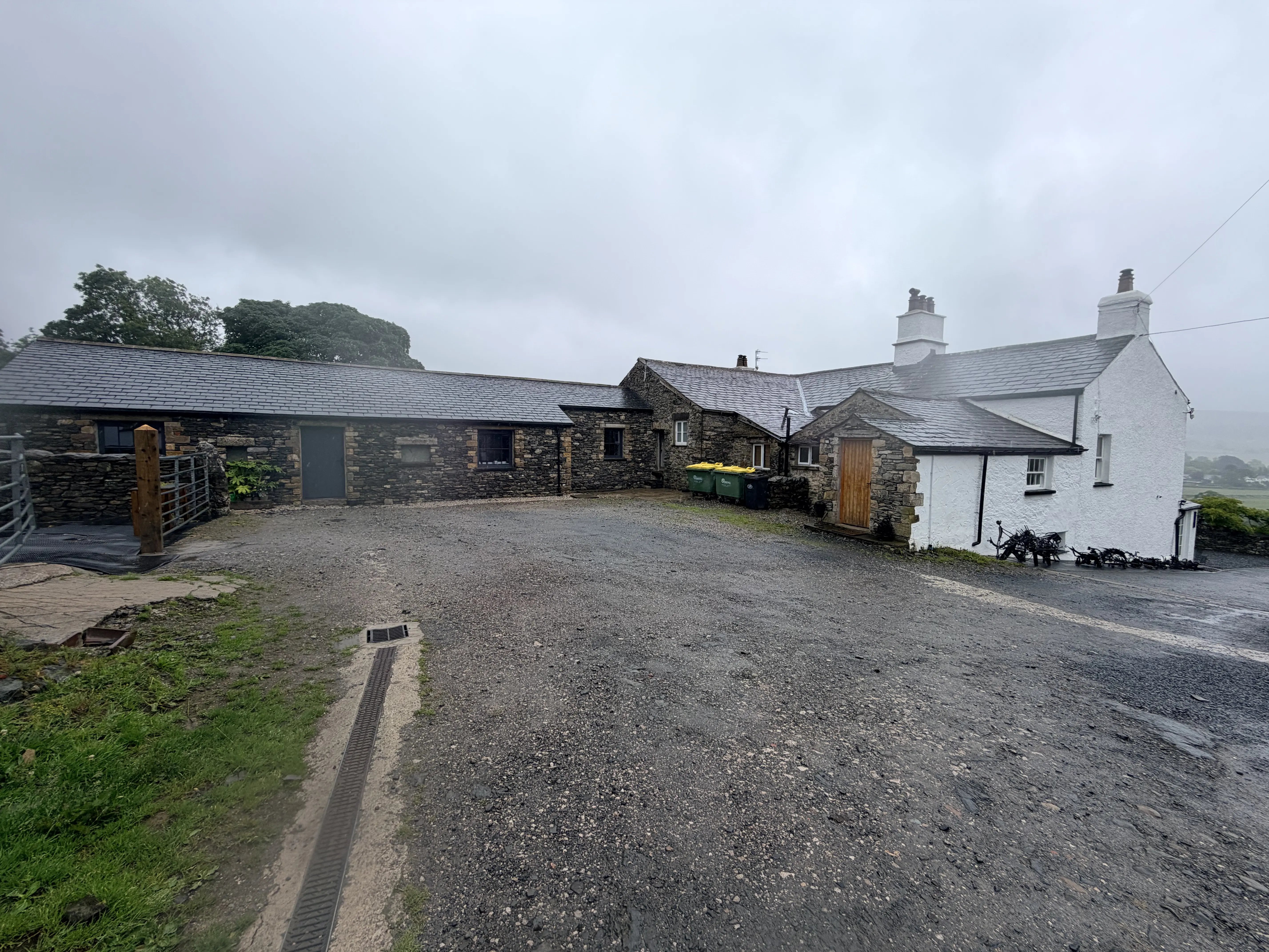Peaceful. Welcoming. Family Farm Estate - Thumbnail 21