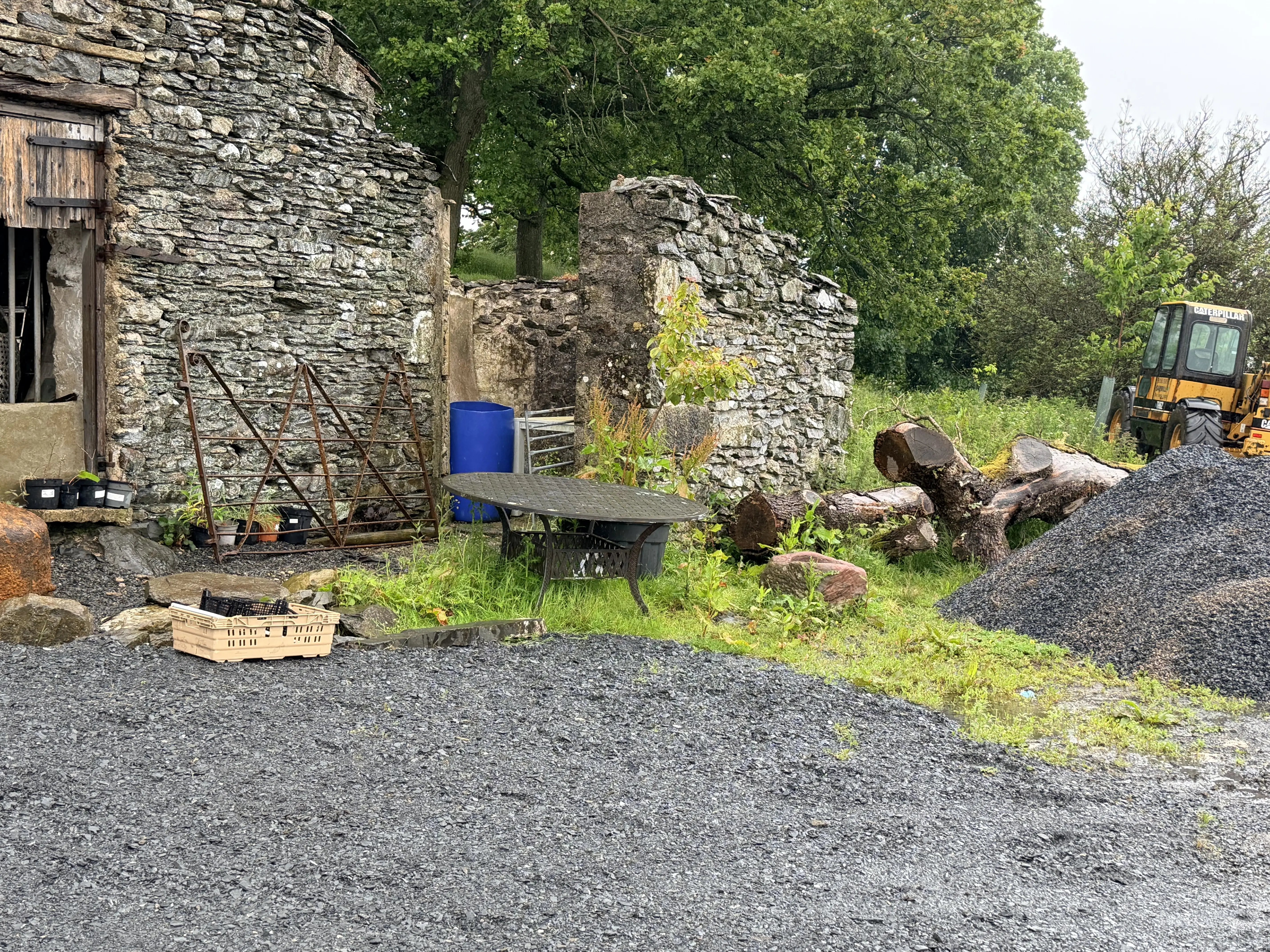 Peaceful. Welcoming. Family Farm Estate - Thumbnail 23