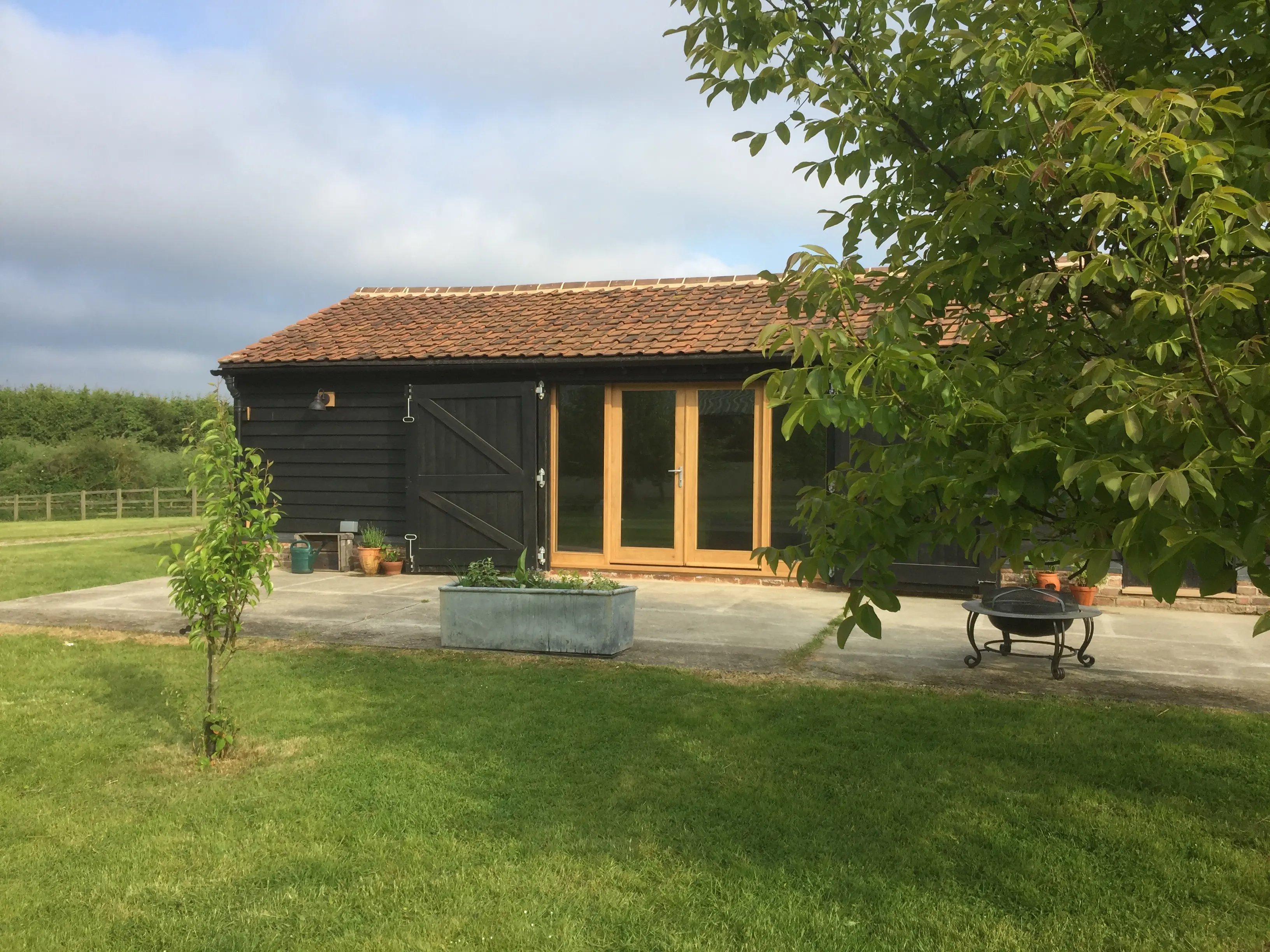 Retreat and animal farm, Essex - Thumbnail 17