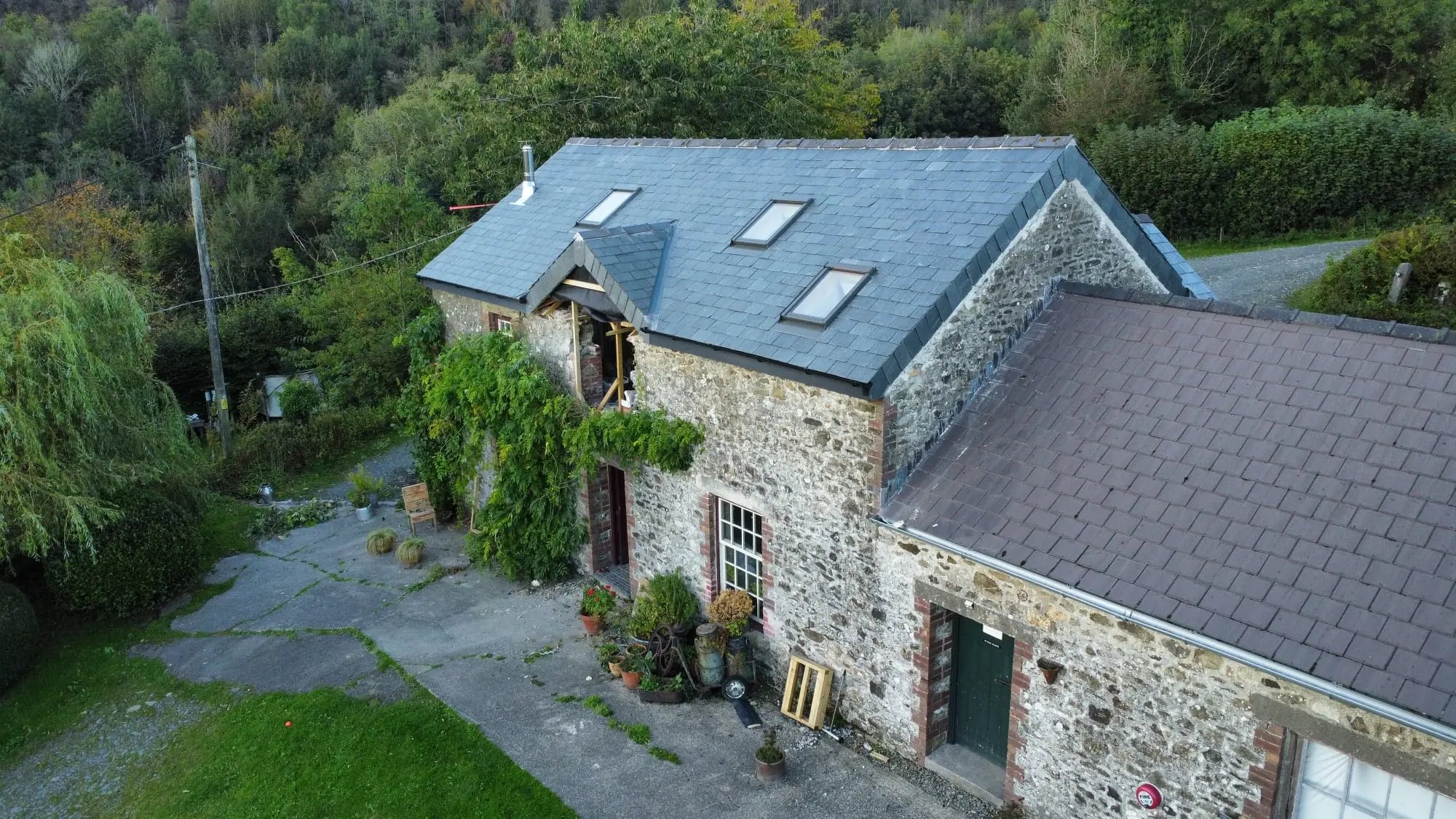 Farmstay and barn restoration, Wales - Thumbnail 4