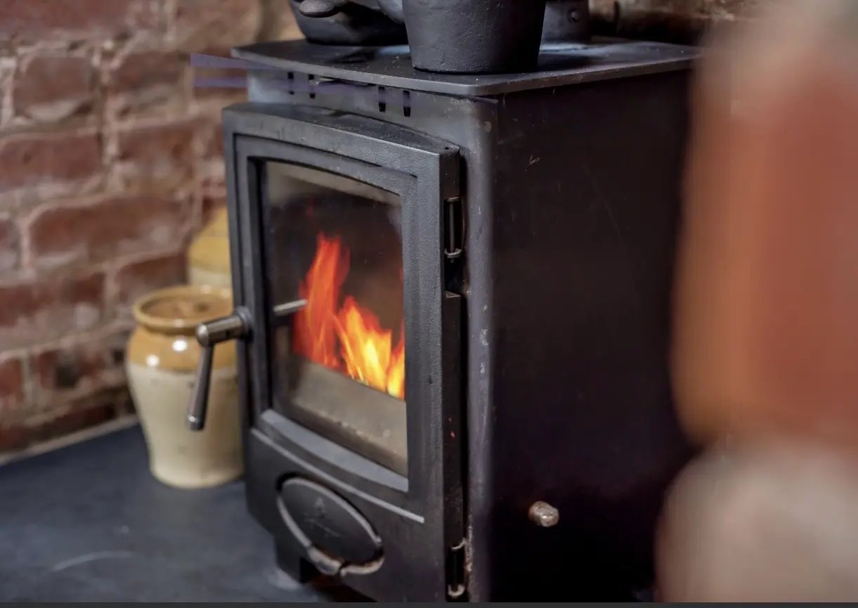 Luxury cottages needing renovation help - Thumbnail 21