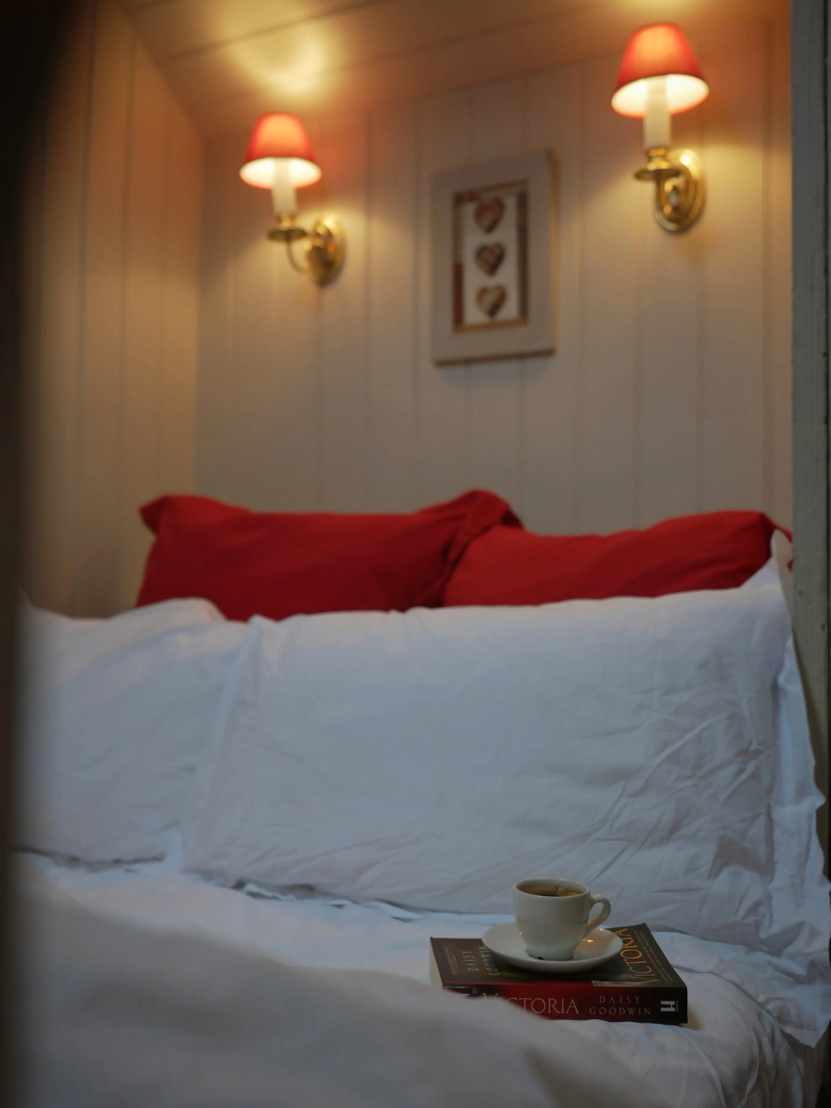 Luxury cottages needing renovation help - Thumbnail 24
