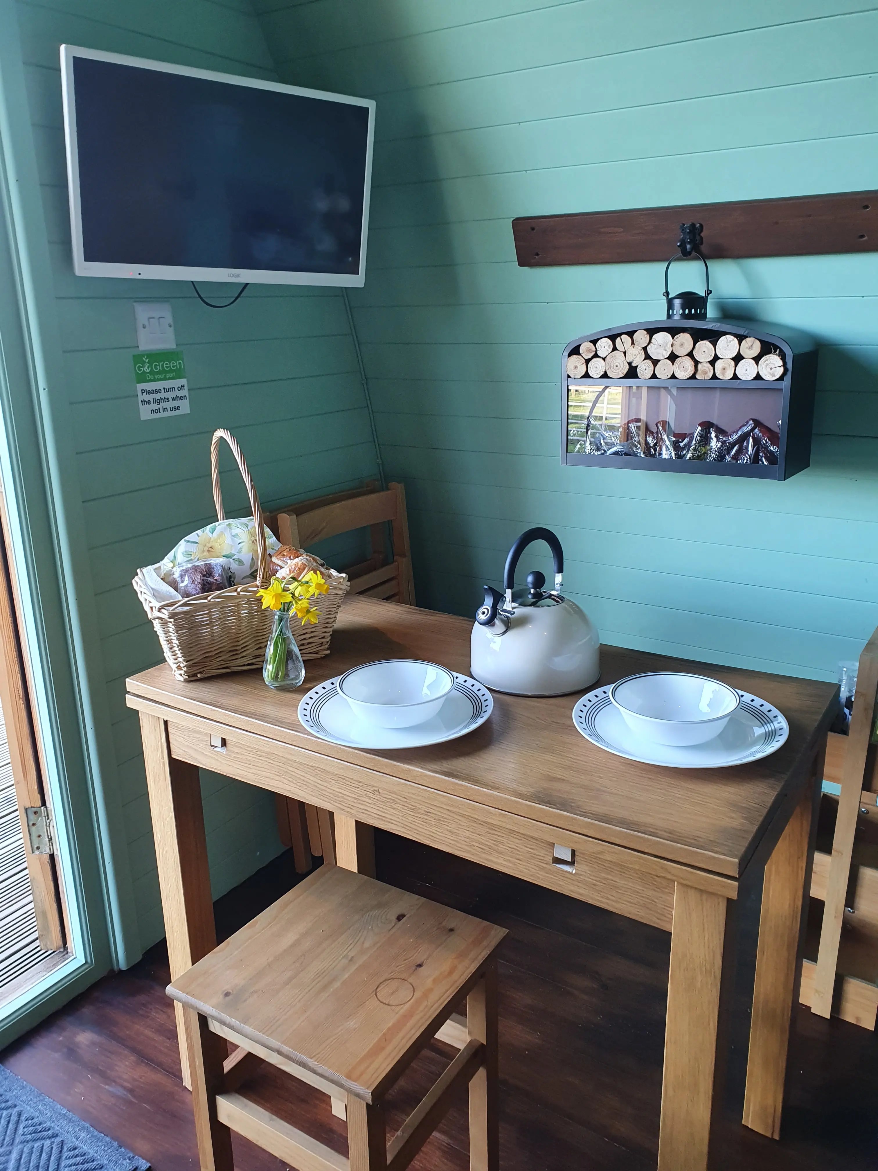 Glamping on a farm, west Wales - Thumbnail 13