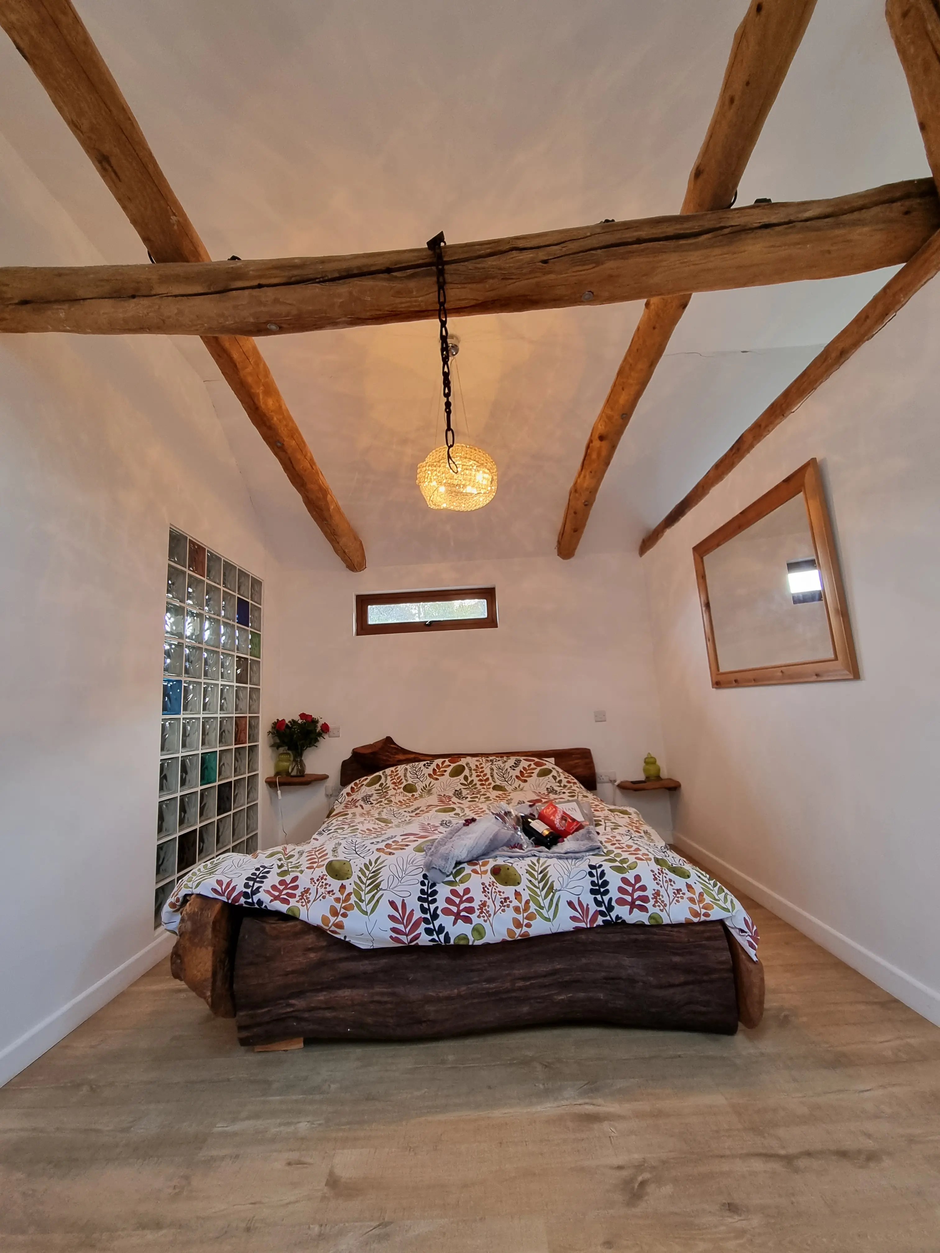 Cottage escape, mid-Wales - Thumbnail 2