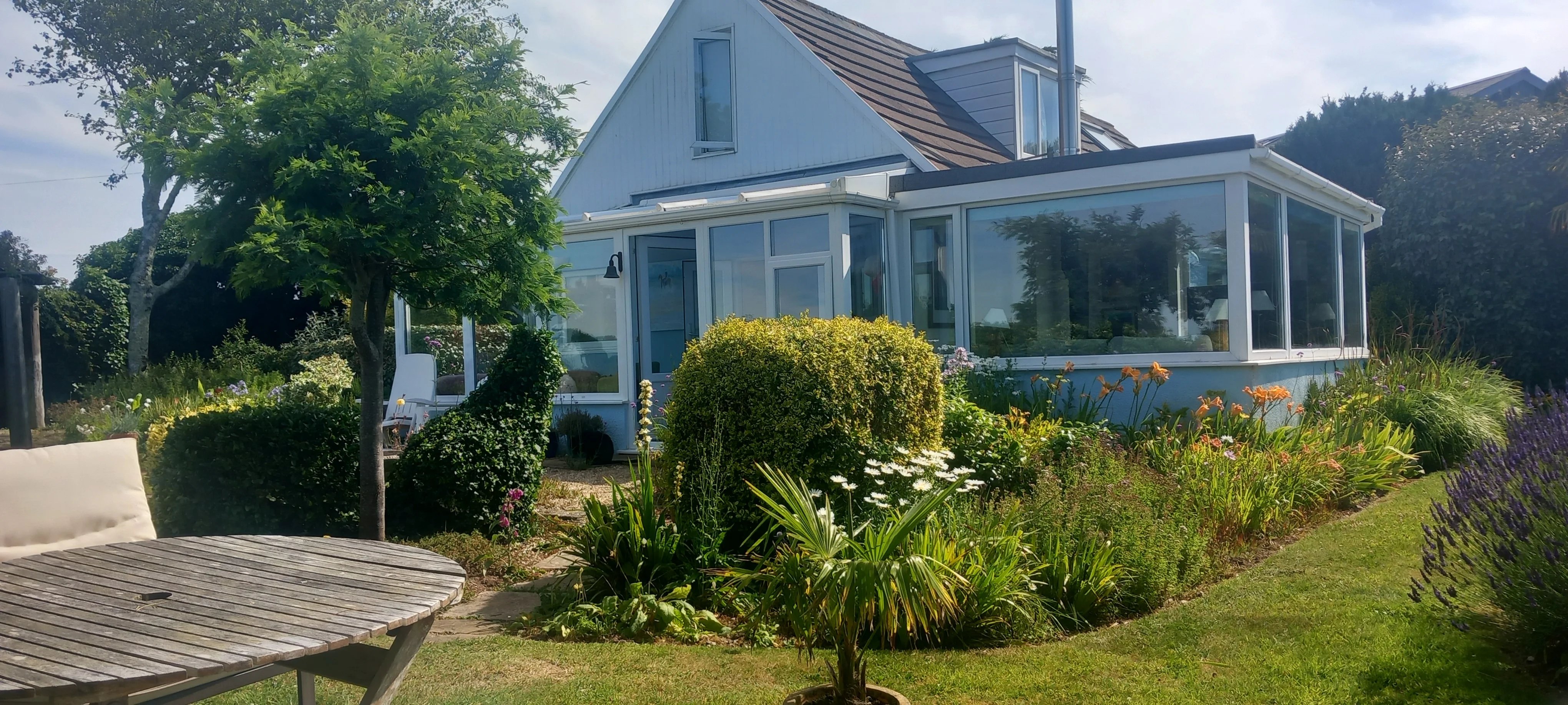 Gardening help in Devon - Thumbnail 4