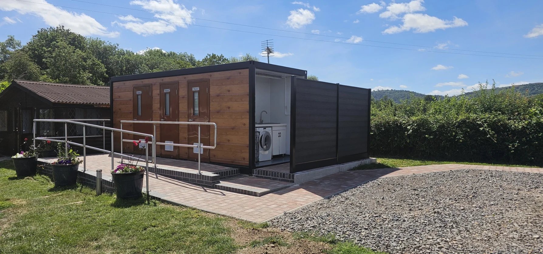 Peaceful caravan site In Malvern, Worcs - Thumbnail 30