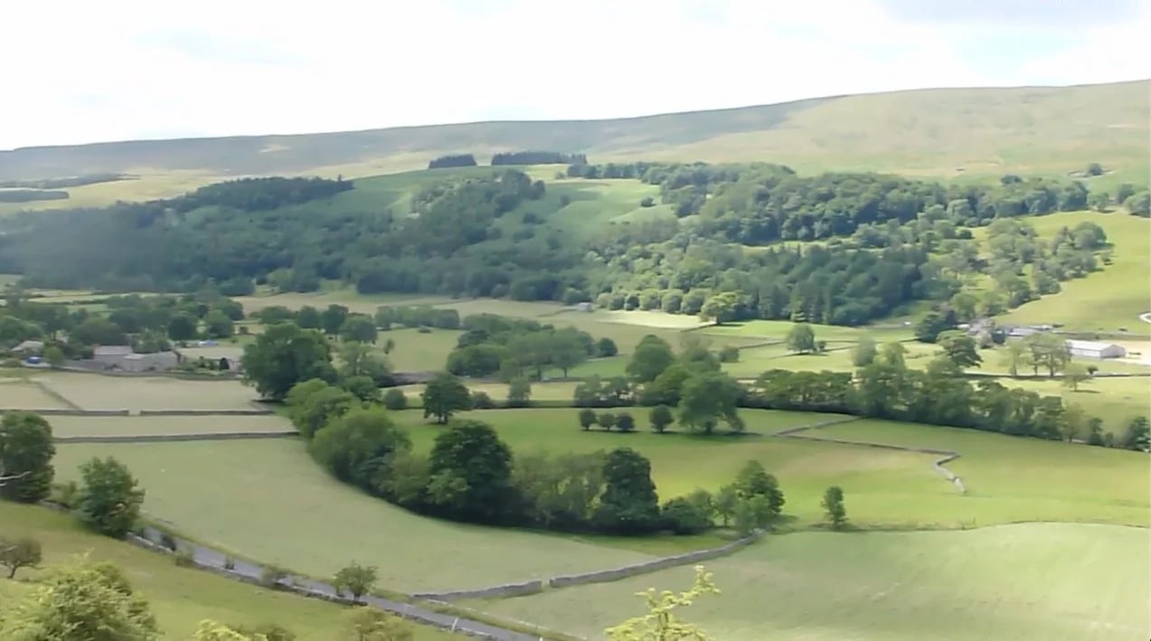 Everyday help on a Yorkshire Dales farm - Thumbnail 17