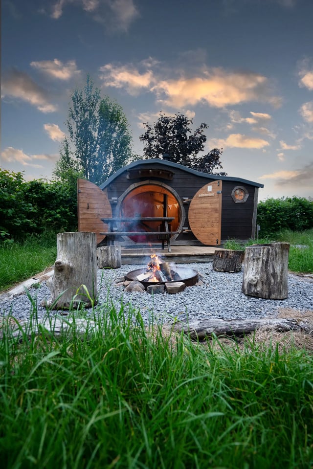 Eco-focused glamping site, Yorkshire - Photo 9
