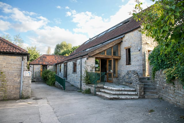 Retreat centre near Glastonbury - Photo 4