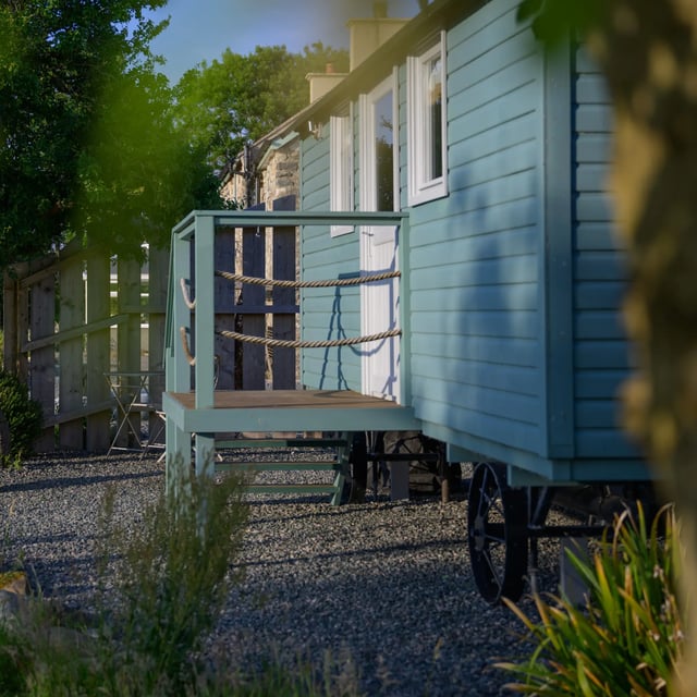 Luxury glamping site, North Wales - Photo 3