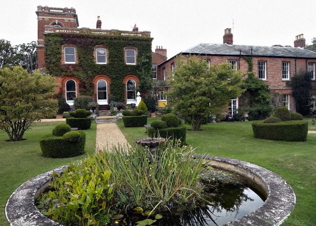 Country house and estate, North Norfolk - Photo 9