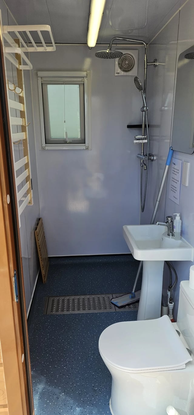 Peaceful caravan site In Malvern, Worcs - Photo 34