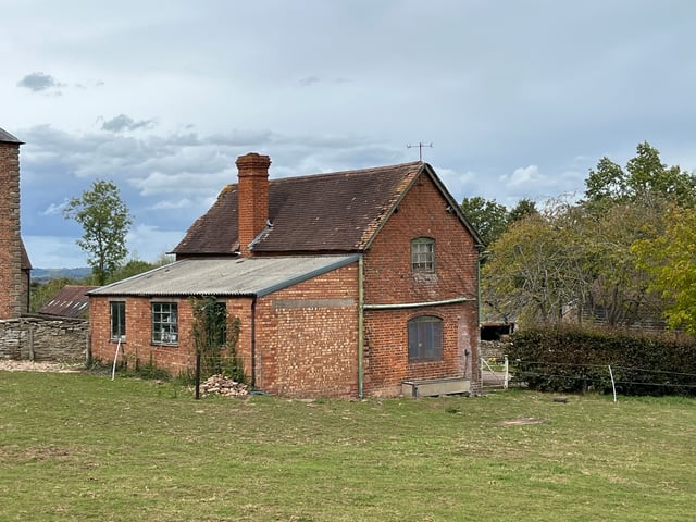 Historic farmhouse renovation - Photo 9