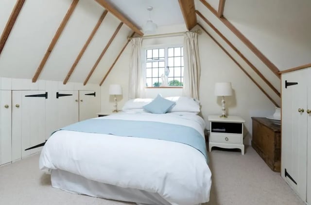 Dreamy thatched cottage, Cotswolds - Photo 2